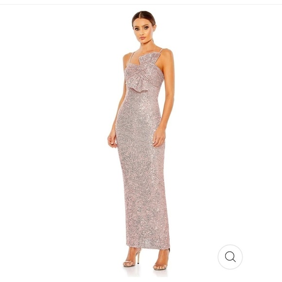 Elegant Pink Sequin Evening Gown - Picture 1 of 12